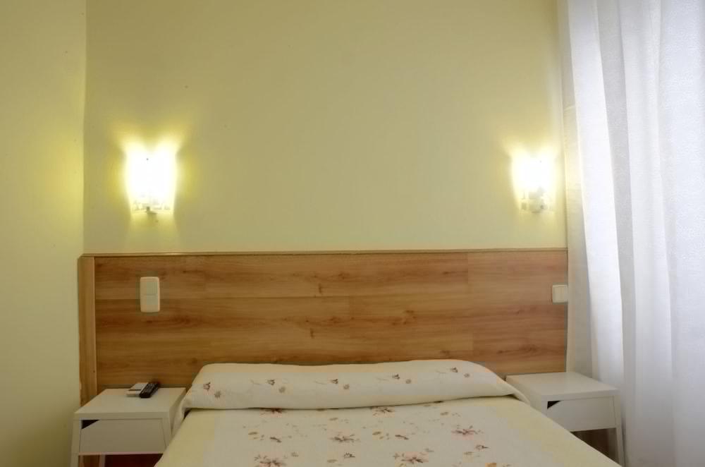מדריד Hostal Nersan2 מראה חיצוני תמונה